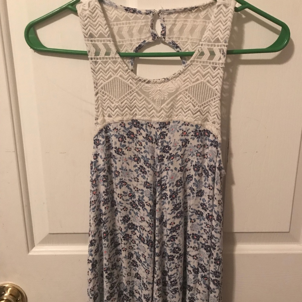 Aeropostale floral/lace open back tank top